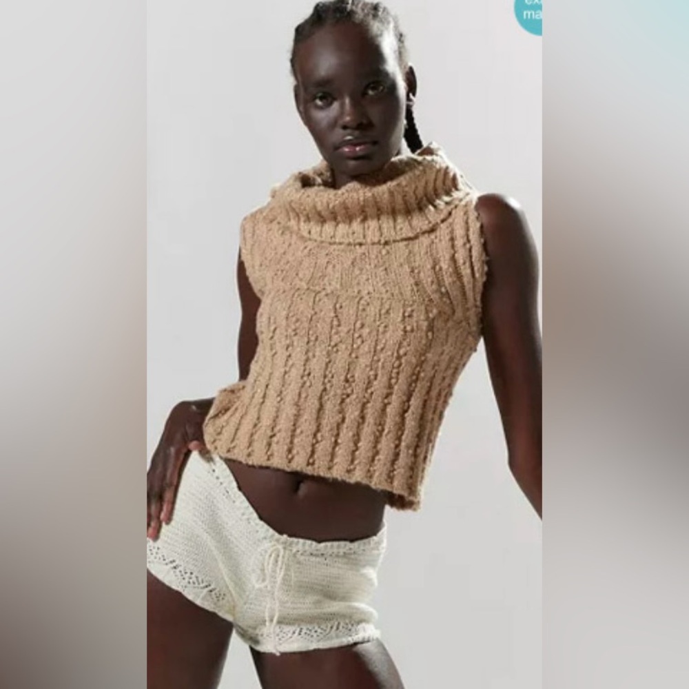 Urban Outfitters Silence+Noise Cozy Tan Knit Cowl Neck Sweater size medium